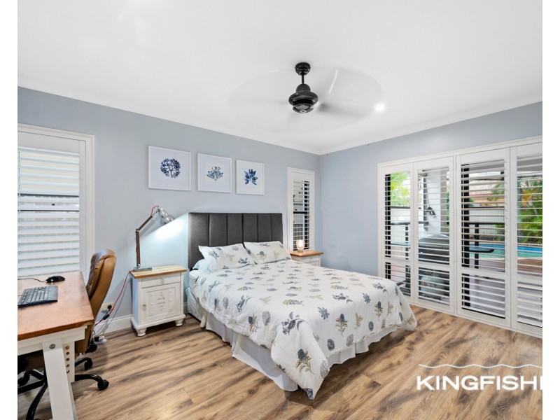 1 Palmyra Court, Burleigh Waters QLD 4220