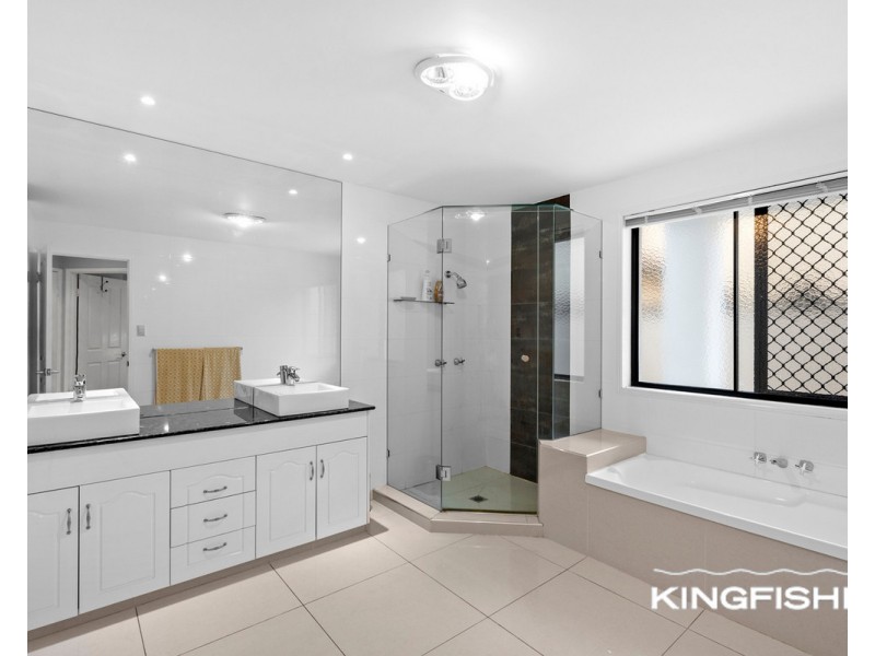 1 Palmyra Court, Burleigh Waters QLD 4220
