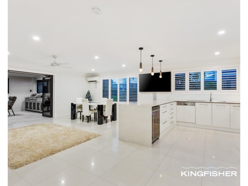 3 Tern Drive, Burleigh Waters QLD 4220