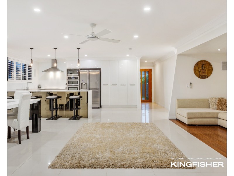 3 Tern Drive, Burleigh Waters QLD 4220