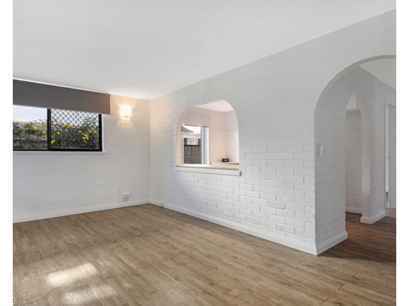 1/30 Murlong Crescent, Palm Beach QLD 4221