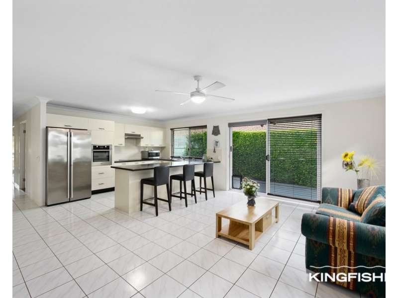 30 Wedgebill Parade, Burleigh Waters QLD 4220