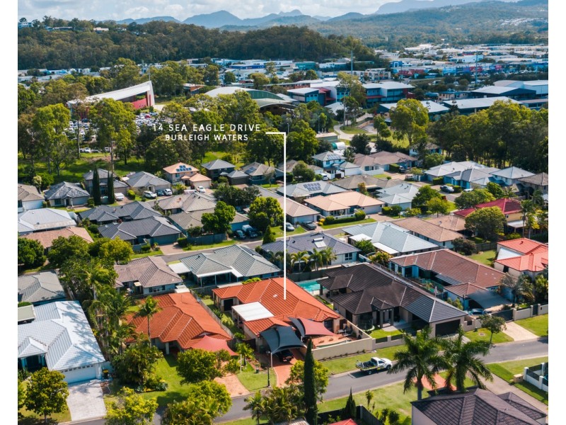 14 Sea Eagle Drive, Burleigh Waters QLD 4220