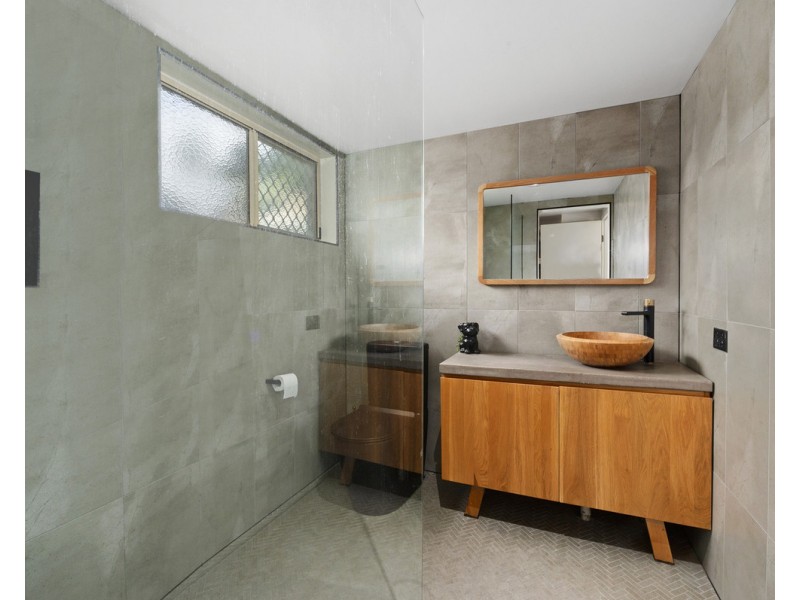 54 Galeen Drive, Burleigh Waters QLD 4220