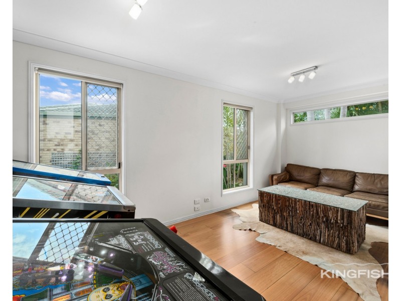 54 Galeen Drive, Burleigh Waters QLD 4220