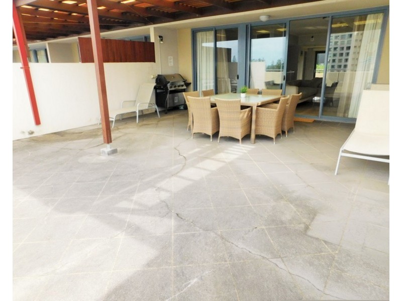 1124/1 Ocean Street, Burleigh Heads QLD 4220