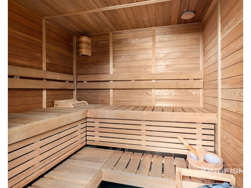 1 Lamb Street, Broadbeach Waters QLD 4218