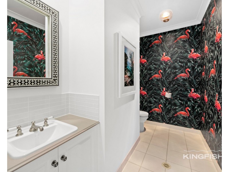 1 Lamb Street, Broadbeach Waters QLD 4218