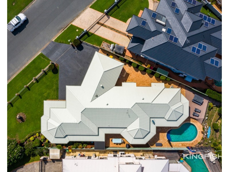 1 Lamb Street, Broadbeach Waters QLD 4218