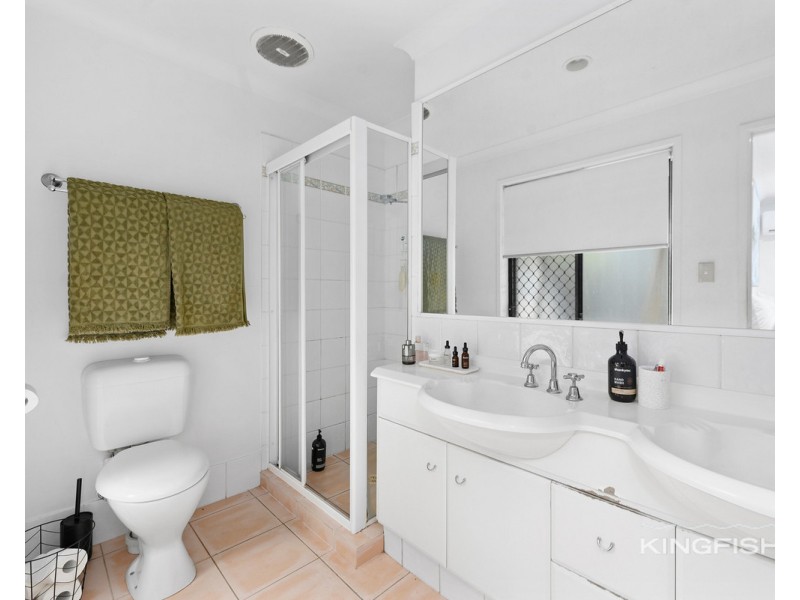 115 Harrier Drive, Burleigh Waters QLD 4220