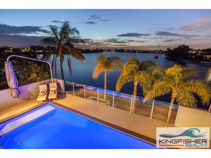 19 Kingfisher Crescent, Burleigh Waters QLD 4220