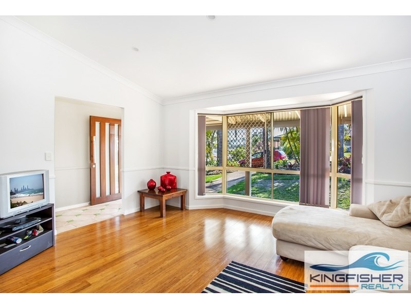 30 Whitehead Drive, Burleigh Waters QLD 4220