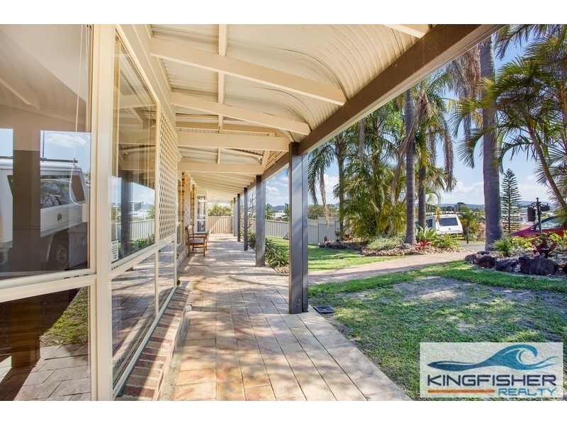 30 Whitehead Drive, Burleigh Waters QLD 4220