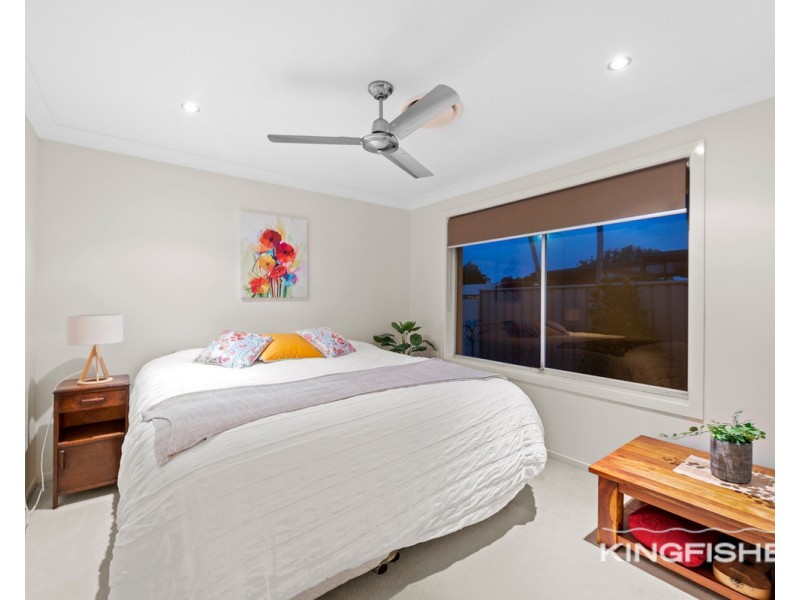 182 Acanthus Avenue, Burleigh Waters QLD 4220