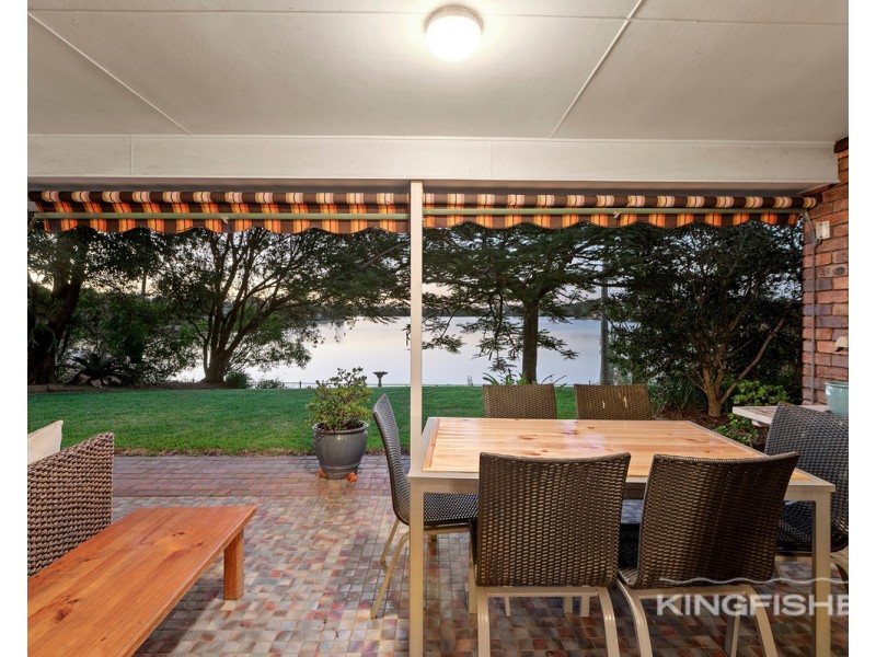 31 Kingfisher Crescent, Burleigh Waters QLD 4220