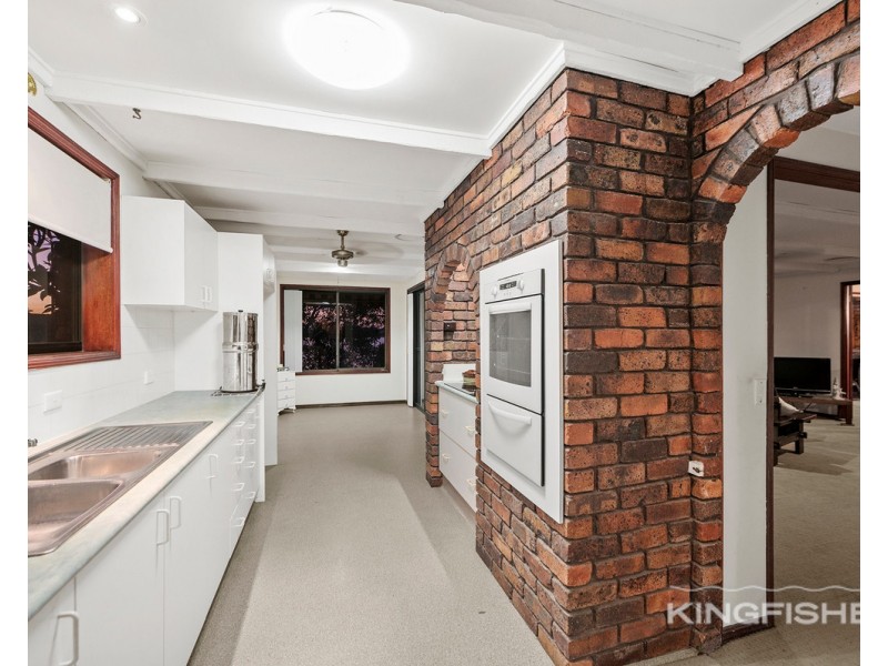31 Kingfisher Crescent, Burleigh Waters QLD 4220