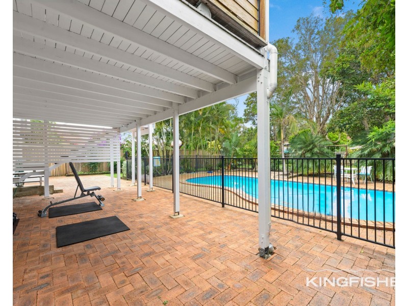 77 Jabiru Avenue, Burleigh Waters QLD 4220