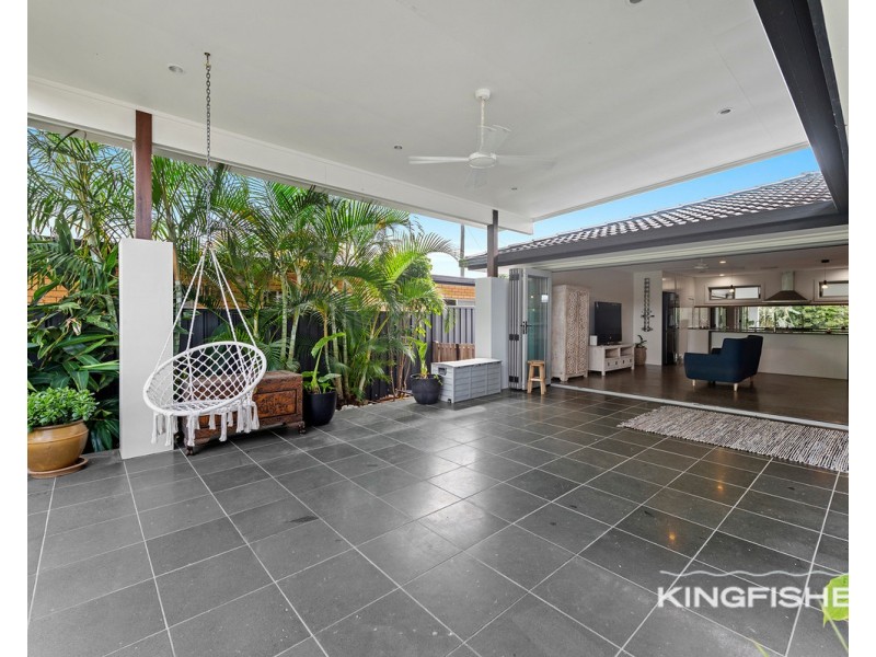 45 Mallawa Drive, Palm Beach QLD 4221