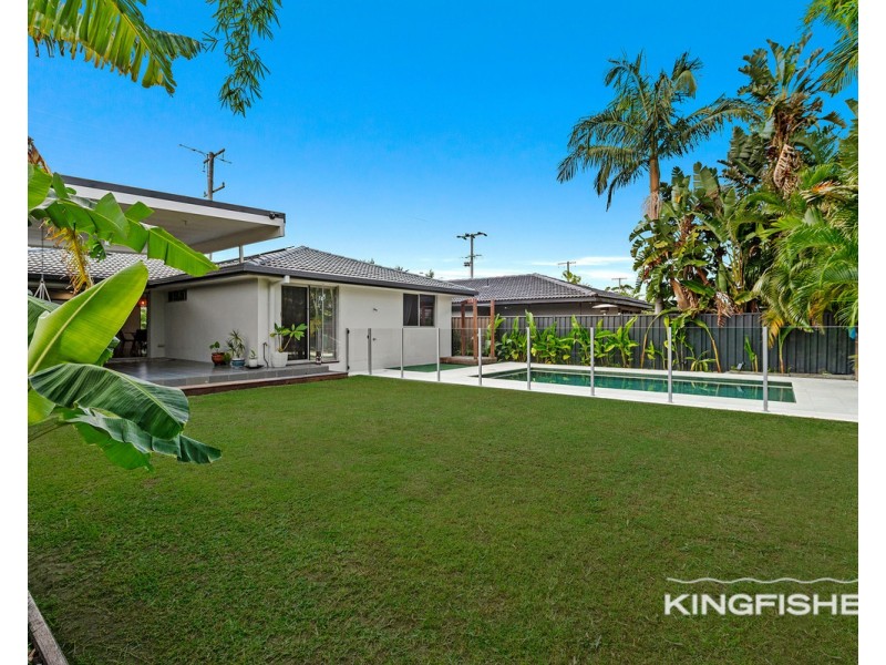 45 Mallawa Drive, Palm Beach QLD 4221