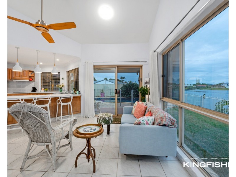 90 Dunlin Drive, Burleigh Waters QLD 4220