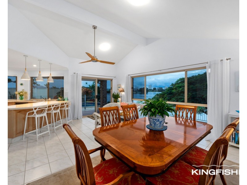 90 Dunlin Drive, Burleigh Waters QLD 4220