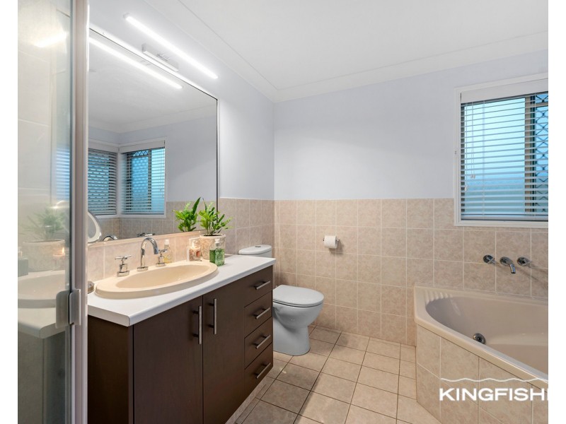 90 Dunlin Drive, Burleigh Waters QLD 4220