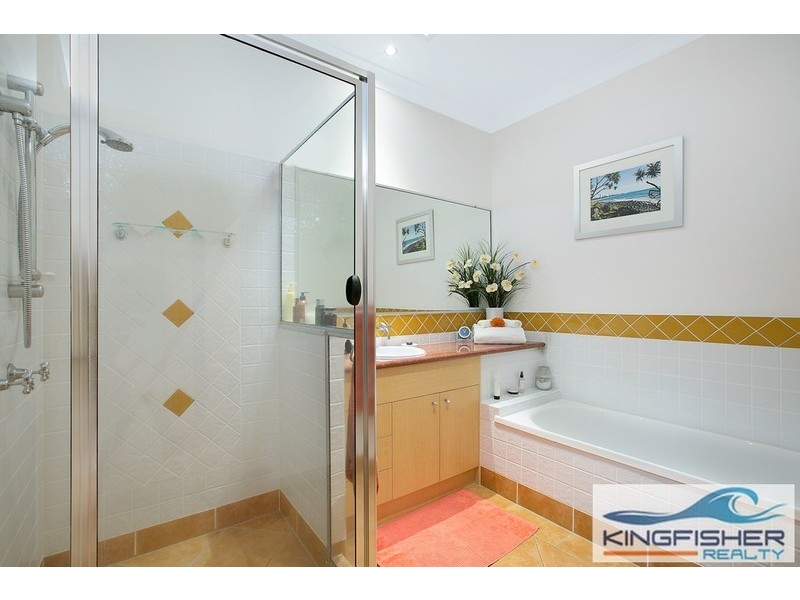 11/27 Beachcomber Court, Burleigh Waters QLD 4220