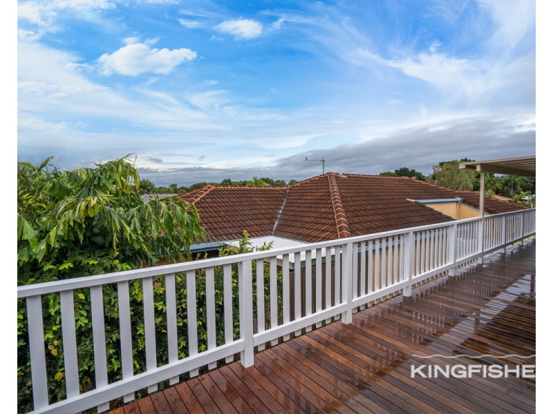 23 Gainsborough Drive, Varsity Lakes QLD 4227