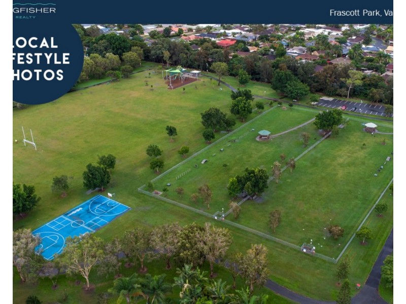 23 Gainsborough Drive, Varsity Lakes QLD 4227