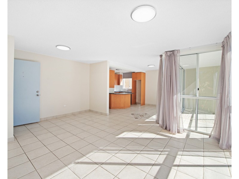 1/45 Old Burleigh Road, Surfers Paradise QLD 4217