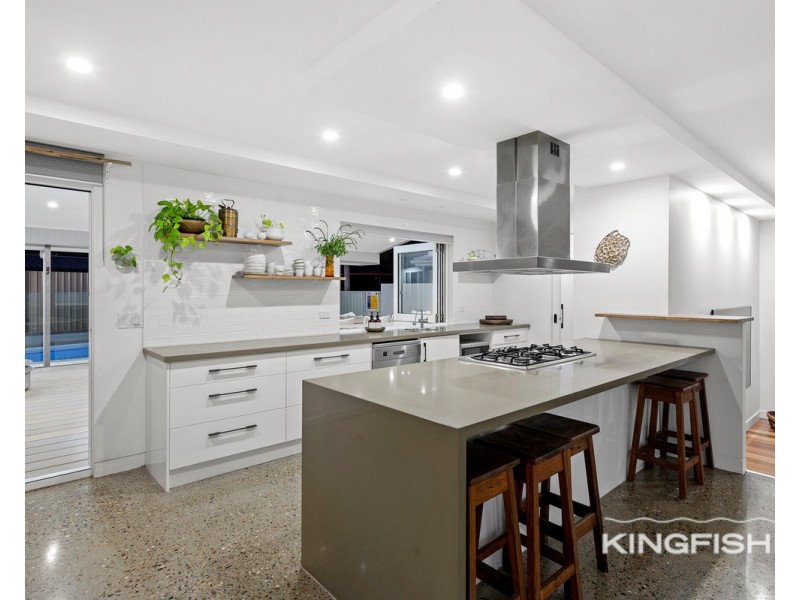153 Acanthus Avenue, Burleigh Waters QLD 4220