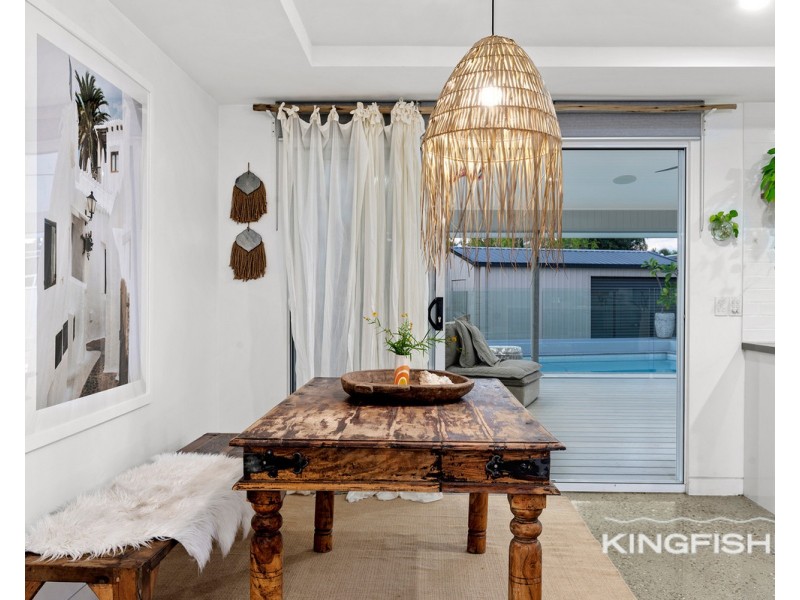 153 Acanthus Avenue, Burleigh Waters QLD 4220