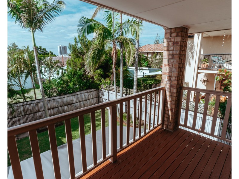 2/17 Ferny Fairway, Burleigh Heads QLD 4220