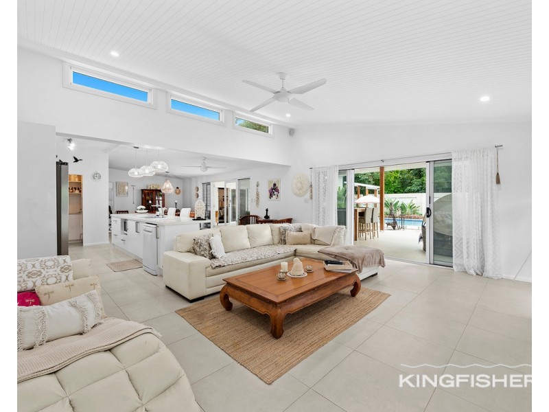 22 Djerral Avenue, Burleigh Heads QLD 4220