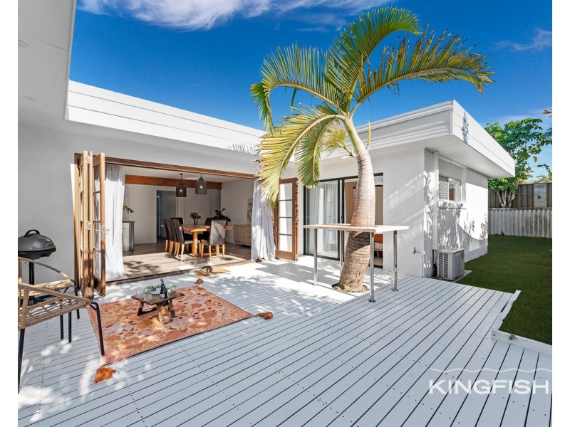 49 Mallawa Drive, Palm Beach QLD 4221