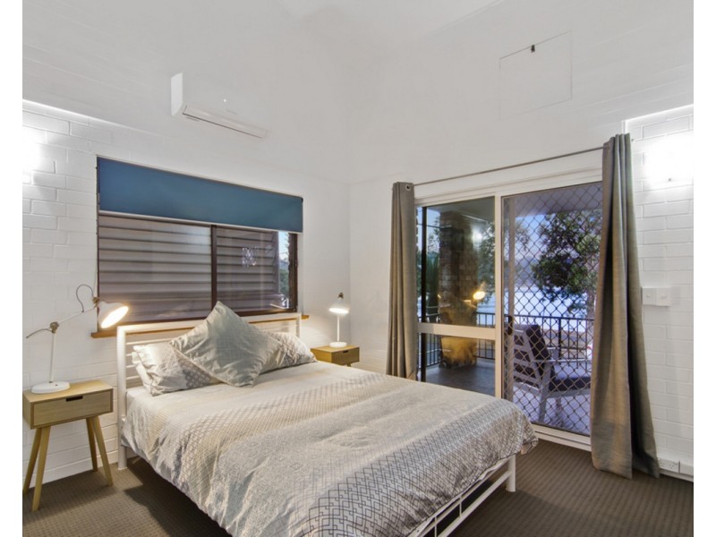 2/30 Murlong Crescent, Palm Beach QLD 4221