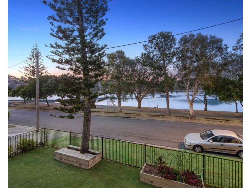 2/30 Murlong Crescent, Palm Beach QLD 4221