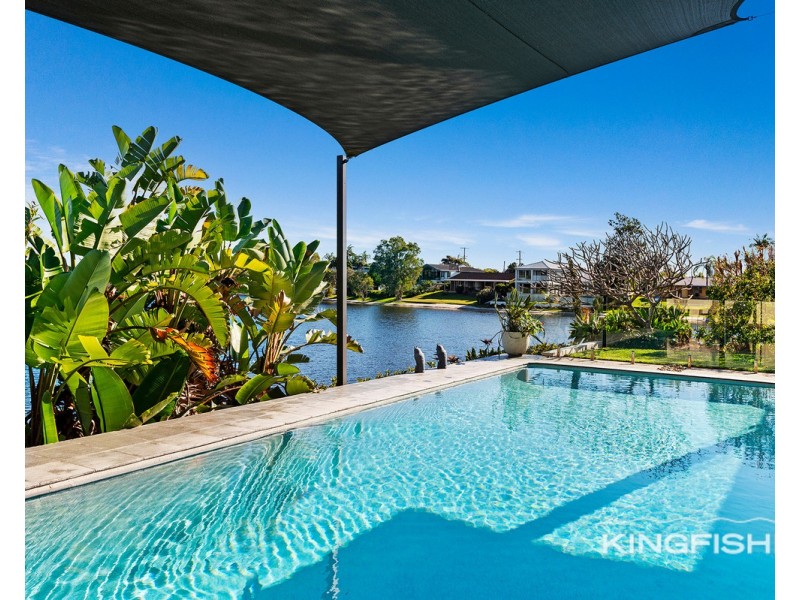 23 Kingfisher Crescent, Burleigh Waters QLD 4220