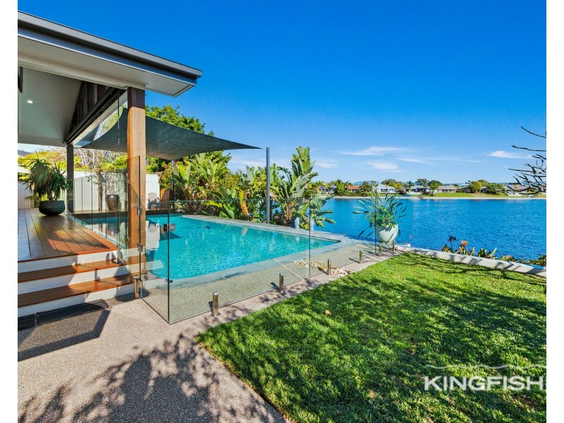 23 Kingfisher Crescent, Burleigh Waters QLD 4220