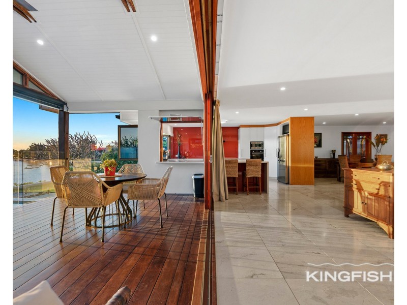 23 Kingfisher Crescent, Burleigh Waters QLD 4220