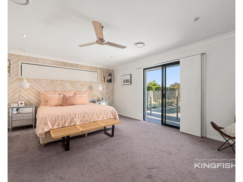 4 Anthony Drive, Burleigh Waters QLD 4220