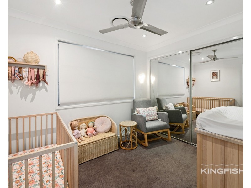 4 Anthony Drive, Burleigh Waters QLD 4220