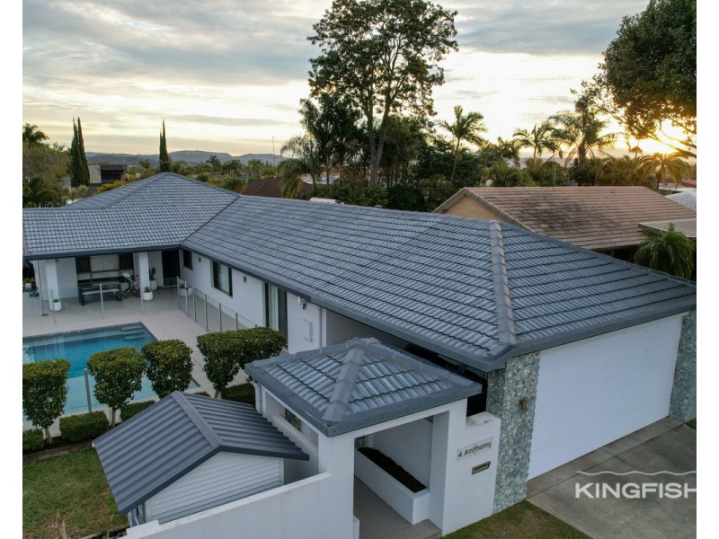 4 Anthony Drive, Burleigh Waters QLD 4220