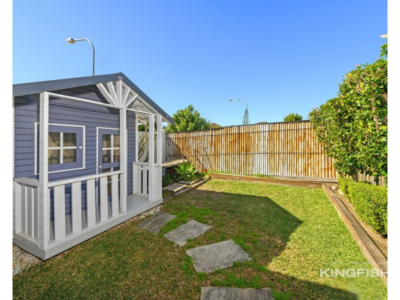 4 Anthony Drive, Burleigh Waters QLD 4220