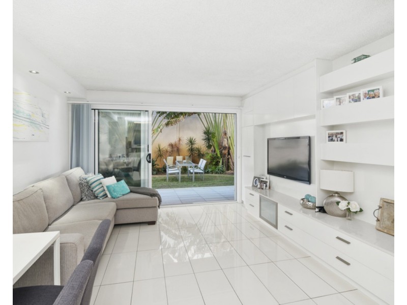 14/8 – 12 Marine Parade, Miami QLD 4220