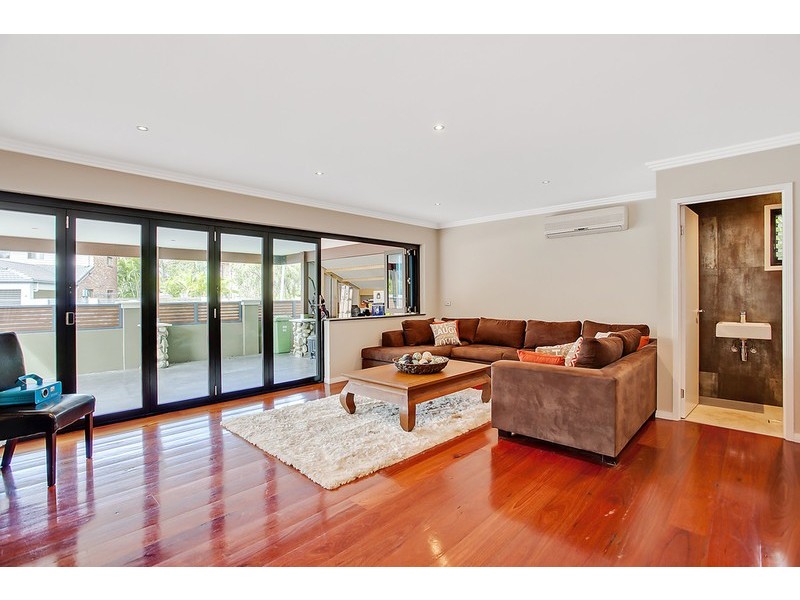 102 Jabiru Avenue, Burleigh Waters QLD 4220