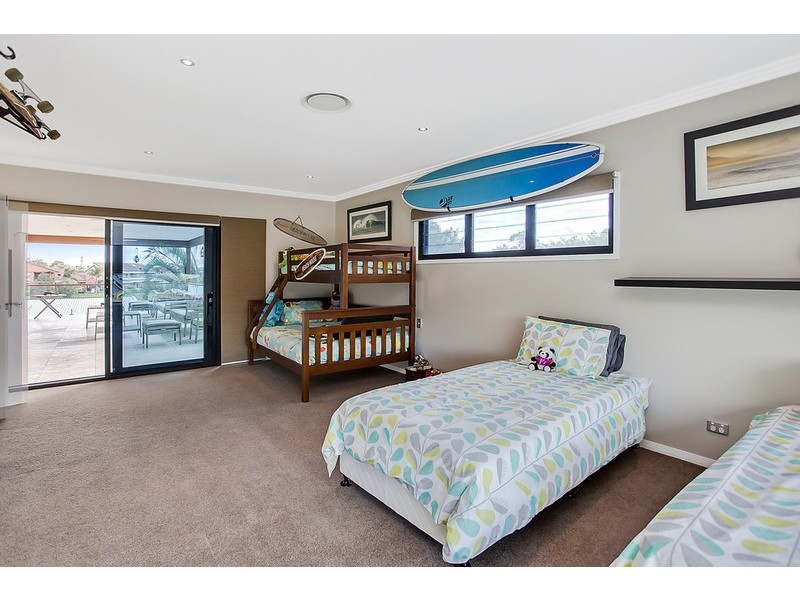 102 Jabiru Avenue, Burleigh Waters QLD 4220