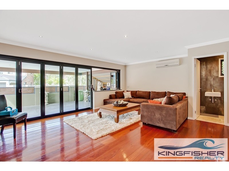 102a Jabiru Avenue, Burleigh Waters QLD 4220