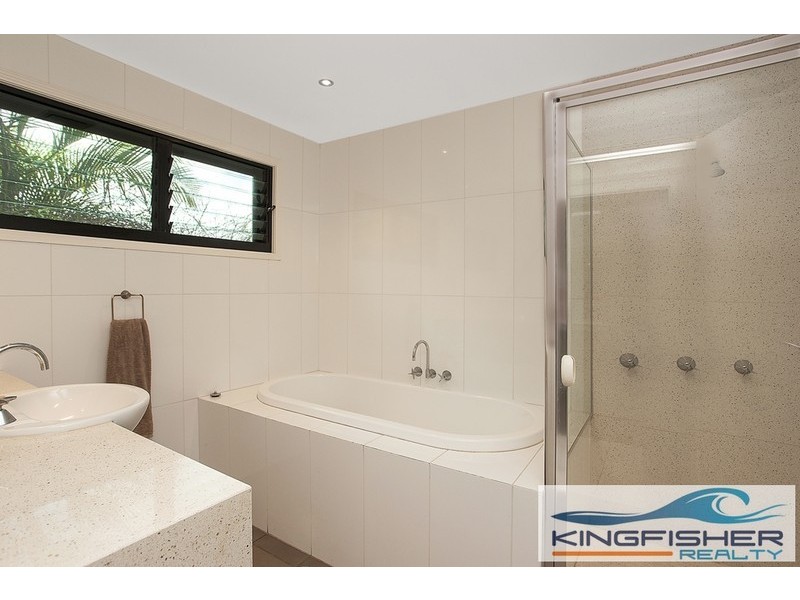 102a Jabiru Avenue, Burleigh Waters QLD 4220