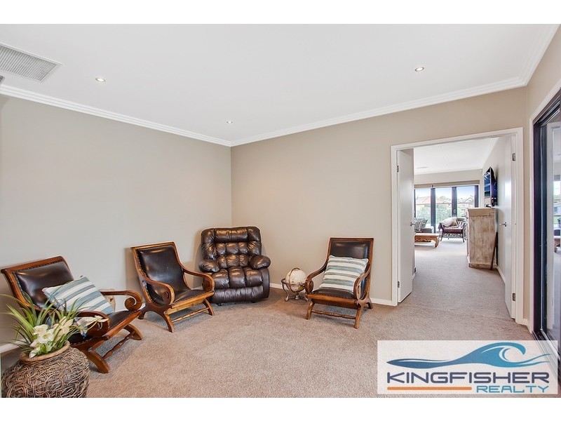 102a Jabiru Avenue, Burleigh Waters QLD 4220